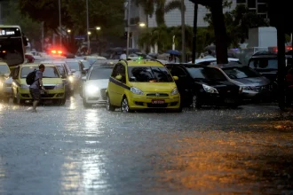 Chuva no Rio Maricá