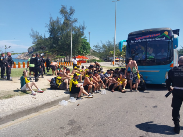 Torcedores do Peñarol são condenados por agressões durante confusão antes de jogo da Libertadores