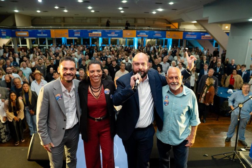 Bruno Galdino, Ana Paula Masiero, Miguel Fernández e Fernando Jogaib, candidatos ao CREA-RJ e à Mútua-RJ, caixa de assistência dos profissionais do Sistema Confea/Crea.