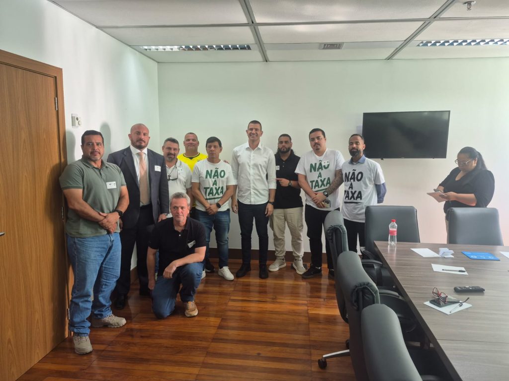 Taxa do turismo em Ilha Grande: presidente da Alerj recebe comerciantes e hoteleiros para discutir impactos da cobrança