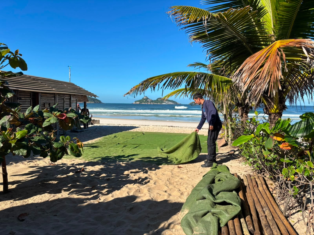 Área de preservação ambiental invadida por quiosques é desocupada na Barra da Tijuca 62 image 40