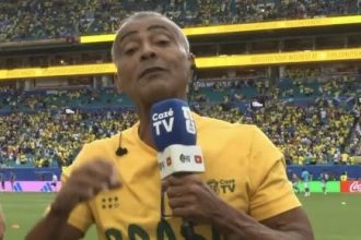 Romário durante cobertura da Copa do Mundo — Foto: Reprodução/CazéTV