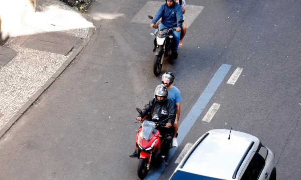 Prefeitura do Rio sanciona lei que obriga a divulgação de dados sobre atendimento às vítimas de acidentes de moto