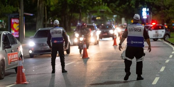 Roubo de veículos na Zona Norte cai 93% em áreas com ‘blitz’ da Lei Seca