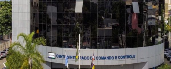 A Secretaria de Estado de Segurança Pública, sediada no Centro Integrado de Comando e Controle (CICC), contratou o aluguel de oito SUVs blindados para o transporte do alto escalão.