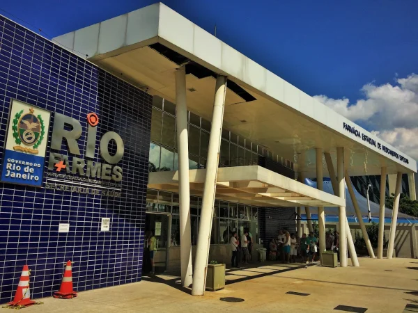 Pacientes do SUS relatam lentidão e dificuldades para retirar medicamentos de alto custo na Riofarmes 53 Unidade da Riofarmes da Praça Onze, no Centro do Rio