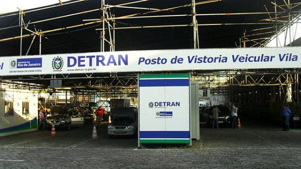 Não passou: ex-gestores do Detran e empresa são condenados pelo TCE a devolverem R$ 57 milhões por fraude em sistema de vistoria 48 Postos de vistoria do Detran-RJ estão entre as estruturas citadas em auditoria do TCE-RJ que apontou falhas na execução de contrato de R$ 57 milhões para implantação de sistema de identificação e monitoramento de veículos.