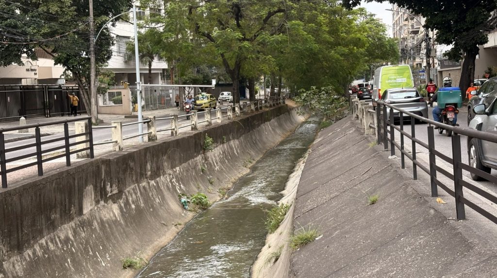 Câmeras sob o asfalto recuperam o Rio Maracanã e melhoram a rotina na Grande Tijuca