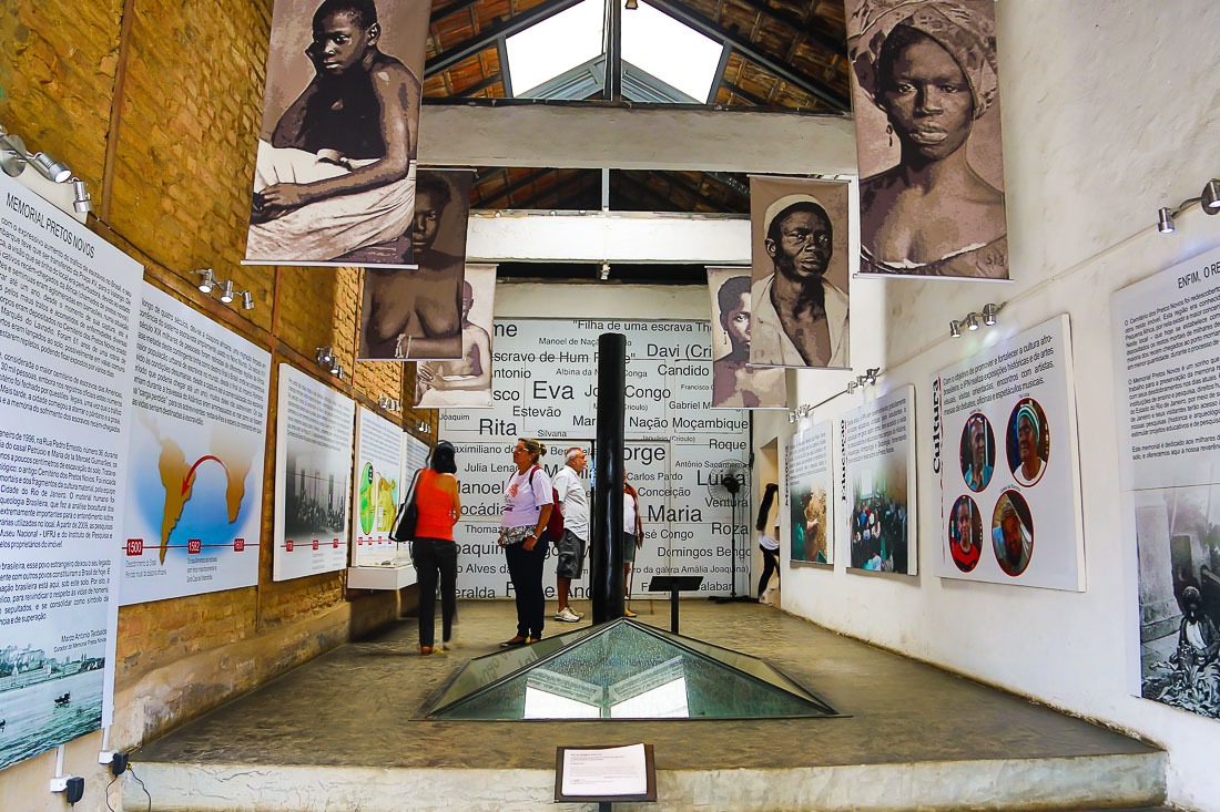 Memorial dos Pretos Novos, na Pequena África, preserva a memória dos africanos escravizados enterrados no local.