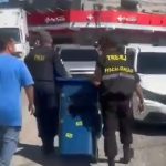 Fiscalização recolhe caixa de som usada em caminhada de Paes na Região dos Lagos 26 Caixa de som
