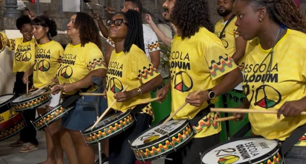 Bora lá: fim de semana no Rio vai de festa do Olodum no Santo Cristo a Dia da Infância na orla do Leblon 48 Escola Olodum Rio