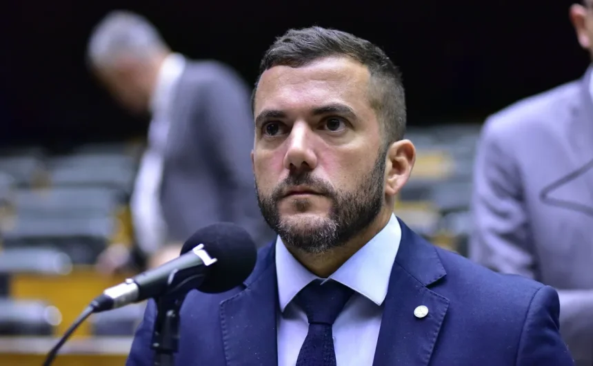 Carlos Jordy