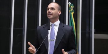 Por causa de dívida, imóvel de mais de R$ 1 milhão de Eduardo Bolsonaro vai a leilão 10 Eduardo Bolsonaro