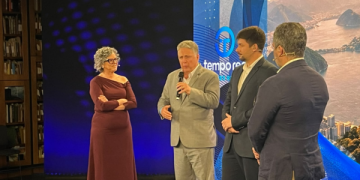 Eleições 2026: Anthony Garotinho chega para o debate ao governo do estado