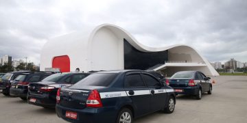 Táxis de Niterói frequentam o Rio diariamente