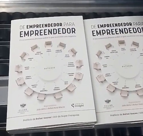 Livro reúne experiências de empreendedores sobre liderança, comunicação e reinvenção profissional 48 Livro "De empreendedor para empreendedor"