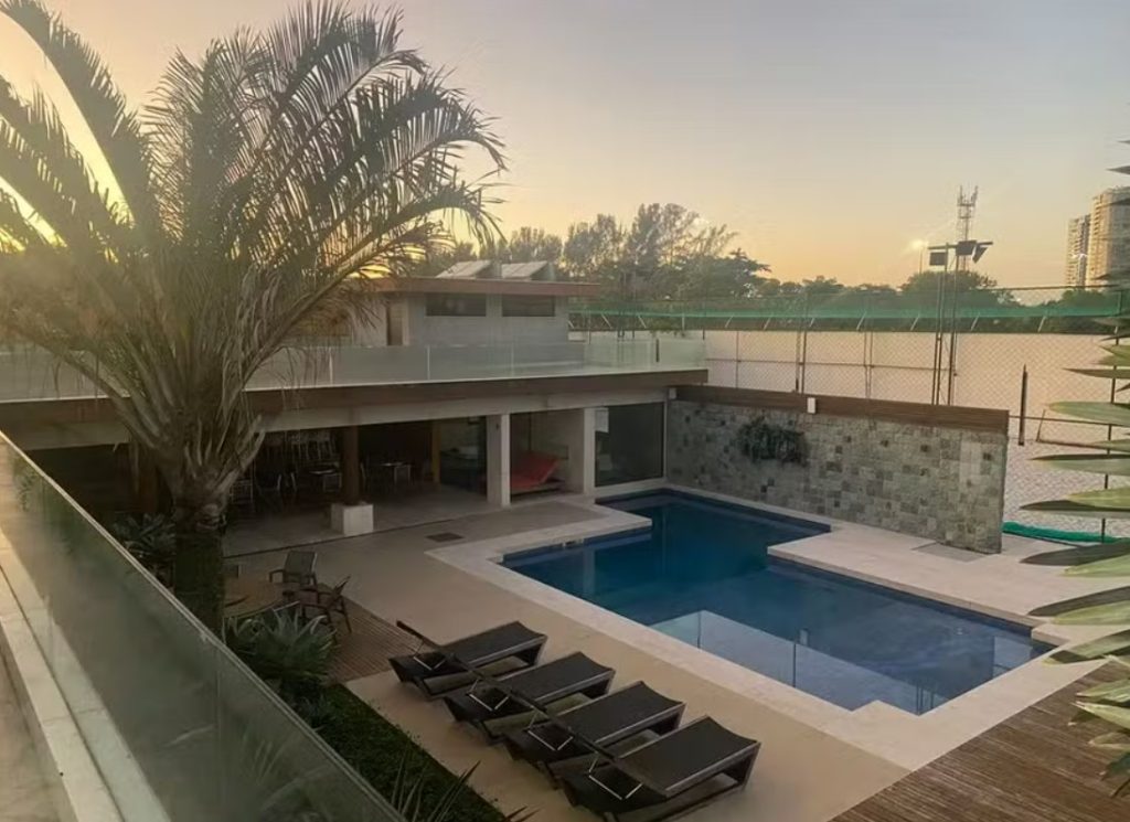 Ex-casal do jogo do bicho, Tamara Garcia e Bernardo Bello são alvos de processo por dívida de mais de R$ 60 mil em mansão na Barra