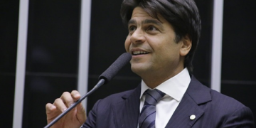 Pedro Paulo, que disputa o Senado, declara patrimônio quase seis vezes maior que em 2022