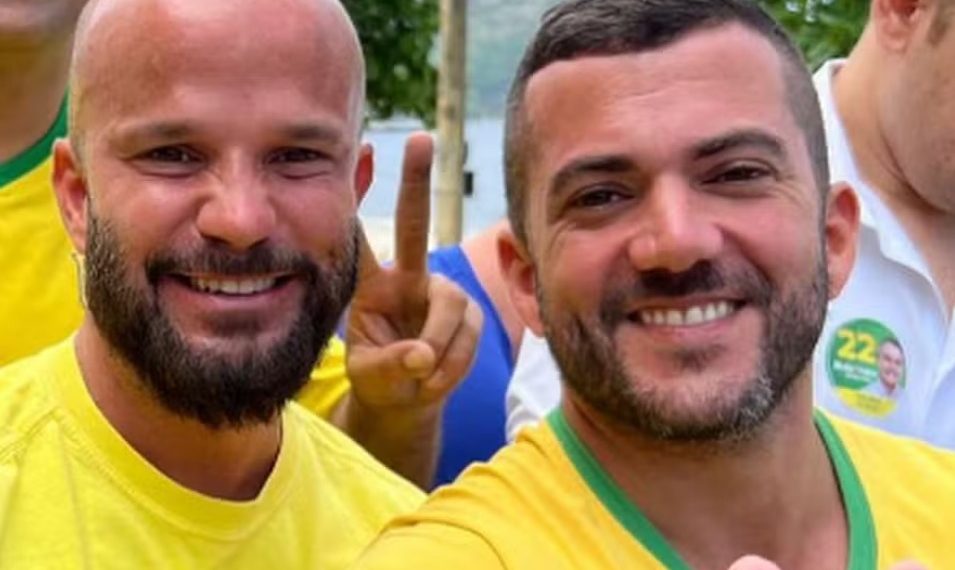 Renan e Carlos Jordy