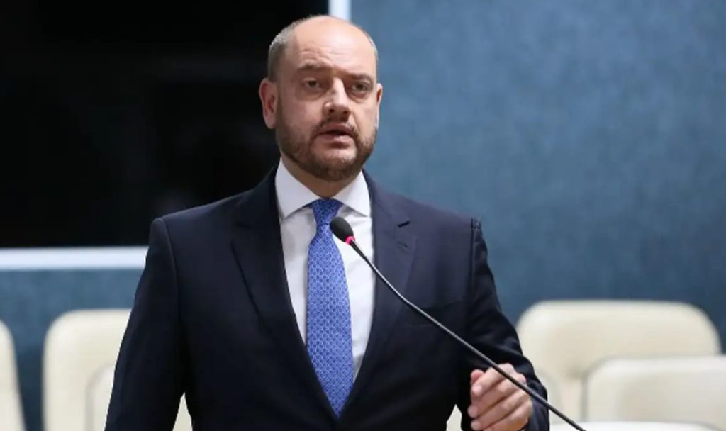 Quaest: Ricardo Couto é aprovado por 38% dos eleitores do estado