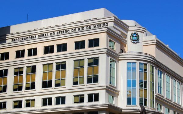 Folha da PGE-RJ tem 287 procuradores com ganhos brutos acima do teto do STF 48 Sede da PGE-RJ