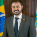 Patrimônio do deputado estadual Vinícius Cozzolino cresce quase 24 vezes em quatro anos 60 Vinícius Cozzolino posando em foto como deputado