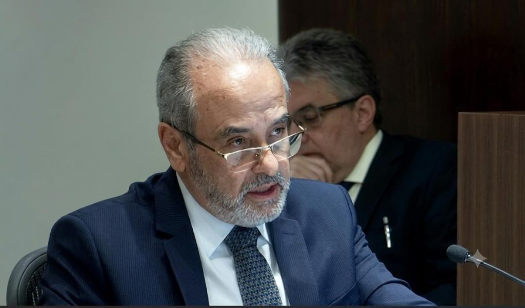 Foi buscar lã e deixou o coleguinha tosqueado: STF nega pedido de Marco Antônio para voltar ao TCE-RJ; e avisa que Graciosa também está afastado