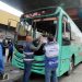Ônibus sendo interditado no Terminal Rodoviário Intermunicipal de Nova Iguaçu