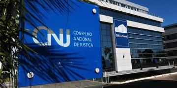 CNJ lança cartilha para explicar por que magistrados podem receber acima do teto de R$ 46,3 mil 1 O Conselho Nacional de Justiça (CNJ) lançou cartilha sobre a remuneração dos magistrados