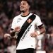 Polícia Civil faz busca e apreensão em endereços de David Corrêa, atacante do Vasco, por tráfico de drogas e armas; jogador do Santos é preso em SP 65 David Corrêa, atacante do Vasco, acusado de tráfico de drogas e armas