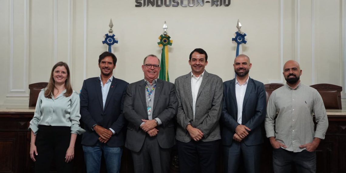 Sustentabilidade ganha espaço como estratégia para a construção civil 48 Encontro reuniu representantes do poder público, da Caixa e de empresas do setor da construção civil para discutir como práticas sustentáveis podem contribuir para a eficiência, a competitividade e a geração de valor.
