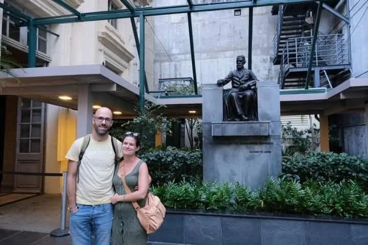 De história de amor ao legado de um gênio, as marcas de Machado de Assis estão vivas no Rio 47 Casal português