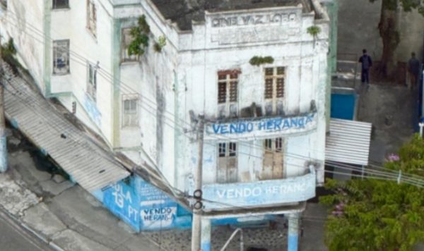 Prefeitura do Rio oficializa desapropriação do Cine Vaz Lobo para criação de centro cultural com investimento de R$ 19 milhões 47 A desapropriação assegura o suporte jurídico necessário para que o município incorpore o edifício ao seu patrimônio