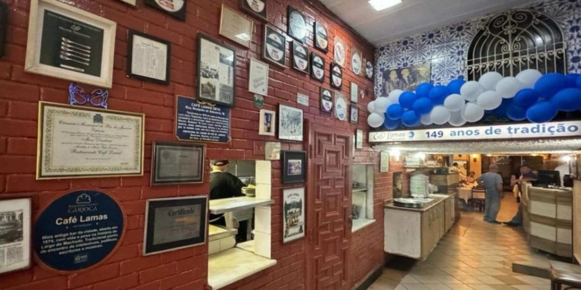 Mutirão para reabrir o Lamas, restaurante mais antigo do Rio