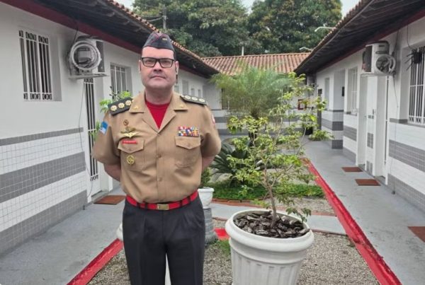 Corpo de Bombeiros determina retorno de Lauro Botto à corporação; alvo de denúncia do MPRJ, coronel cumpre pena de detenção 47 O Corpo de Bombeiros determinou o retorno do coronel Lauro César Botto Maia aos quadros da corporação