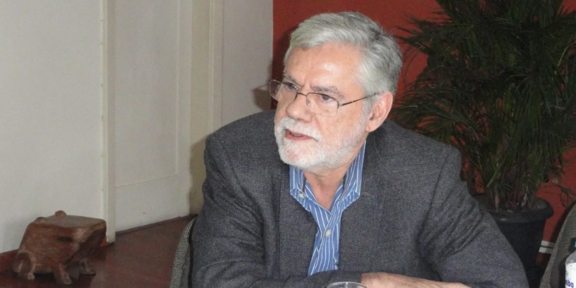 Morre, aos 82 anos, o economista Tito Ryff, ex-vereador e ex-deputado estadual do Rio 47 Tito foi uma das principais referências da economia brasileira