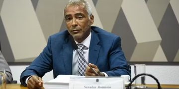 Romário sustenta que a penhora é ilegal
