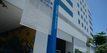Água parada: Justiça suspende licitação da Cedae para contratar escritórios de advocacia