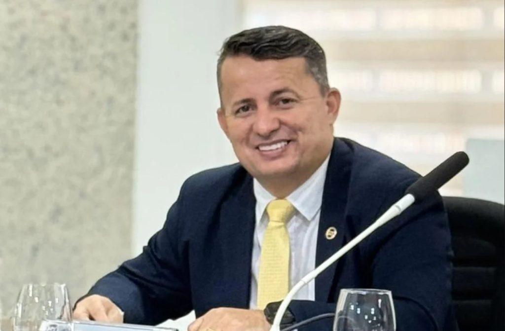 Vereador de Tanguá é morto a tiros em bar no centro da cidade; parlamentar dizia ser alvo de ‘perseguições políticas’