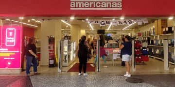 Imóvel da Americanas em Laranjeiras recebe oferta de R$ 95 milhões do Mundial 10 Fachada das Lojas Americanas localizada na Rua das Laranjeiras