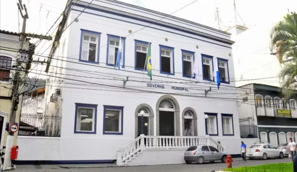 Prefeitura de Angra dos Reis: licitação de R$ 6 milhões para publicidade foi suspensa por decisão cautelar do TCE
