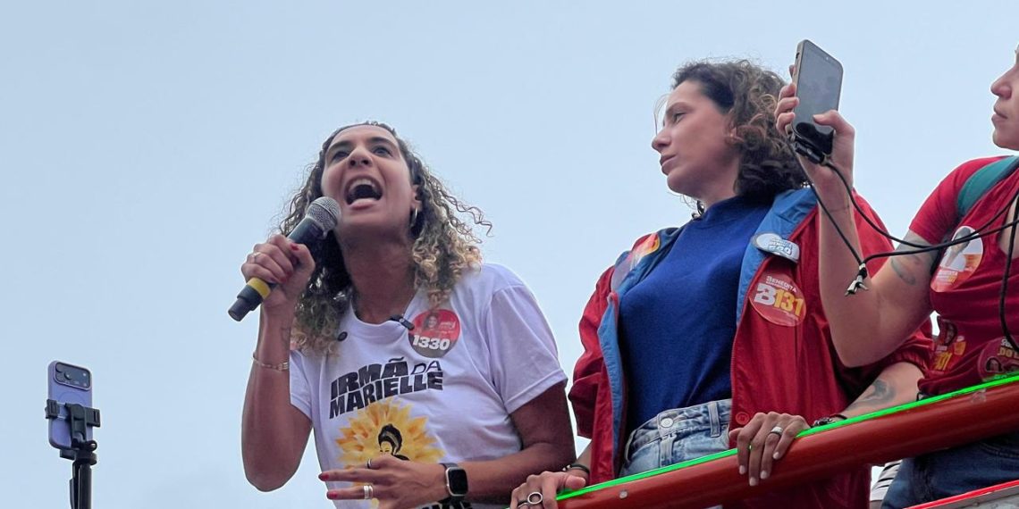 Sem Pedro Paulo, ato de Benedita tem pedido de votos de Anielle para Mônica Benício