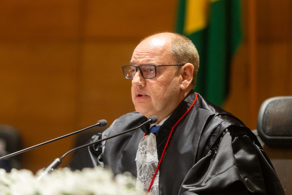 Datafolha: 46% aprovam Ricardo Couto como governador do Rio; 32% desaprovam