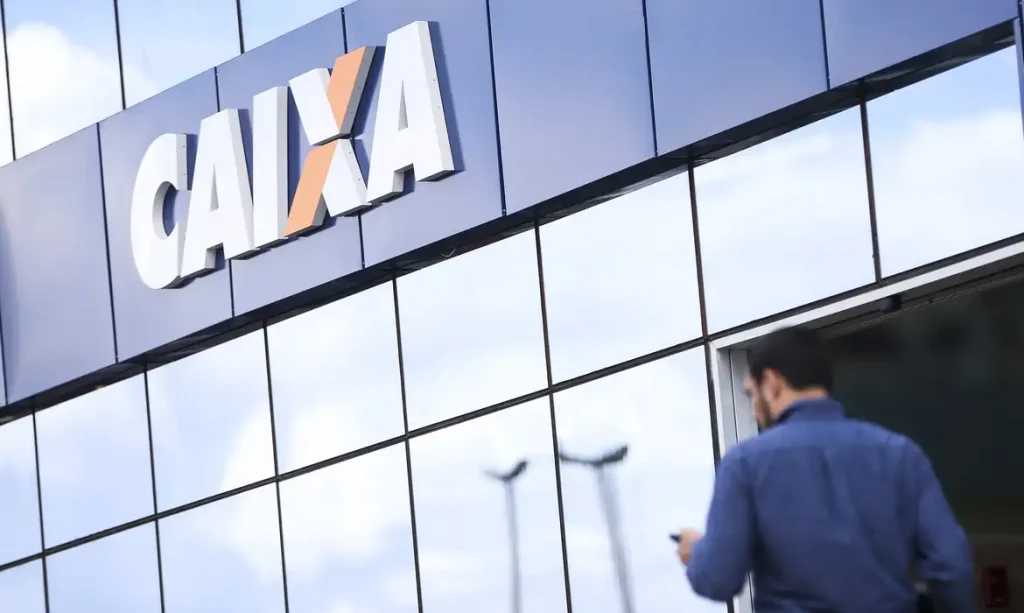 Bancários da Caixa anunciam greve em todo o país, inclusive no Rio, por tempo indeterminado a partir desta quinta (10)