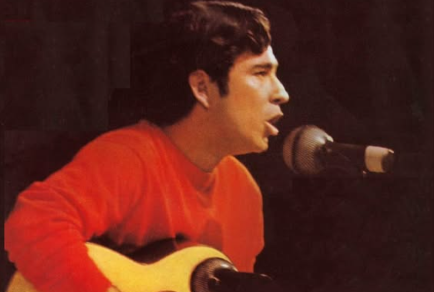 Quando a plateia enxergou antes da história 49 Geraldo Vandré canta para plateia