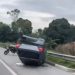 Carro capotado
