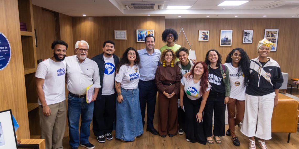 Cavaliere e movimentos estudantis