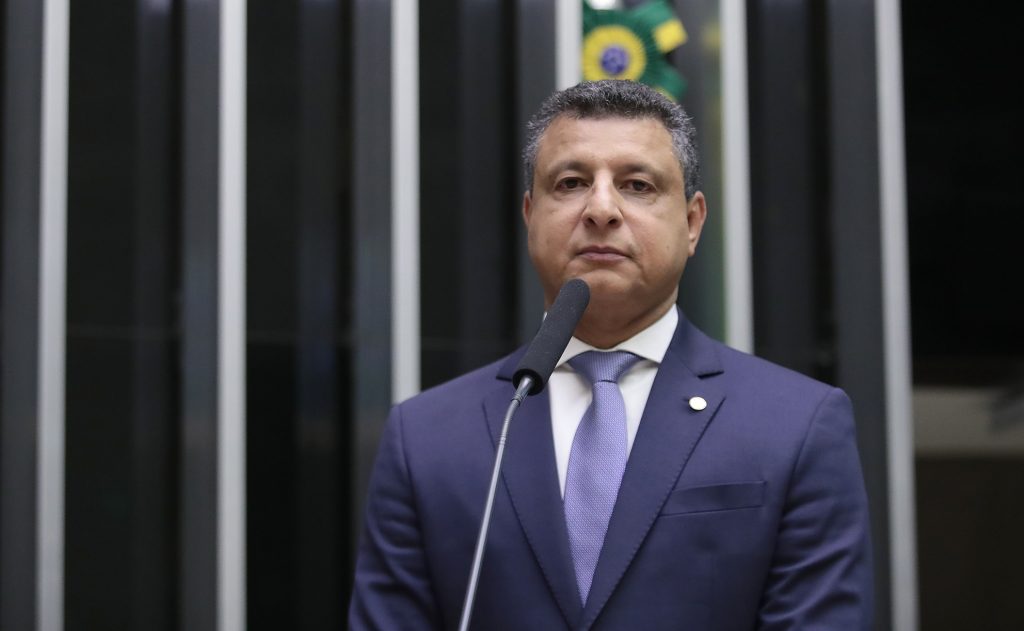 Dr. Flávio se livra de ação de impugnação do MPE, mas tem candidatura à Câmara barrada por falta de documentação