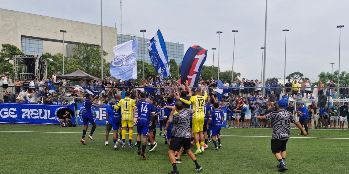 Niteroiense e torcida