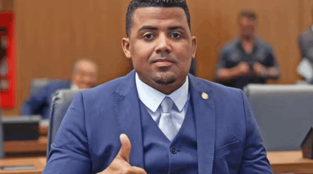 Justiça do Rio torna TH Joias e ex-assessores réus por associação para o tráfico 51 TH Joias durante sessão na Alerj; ex-deputado foi tornado réu pela Justiça do Rio em ação que apura associação para o tráfico